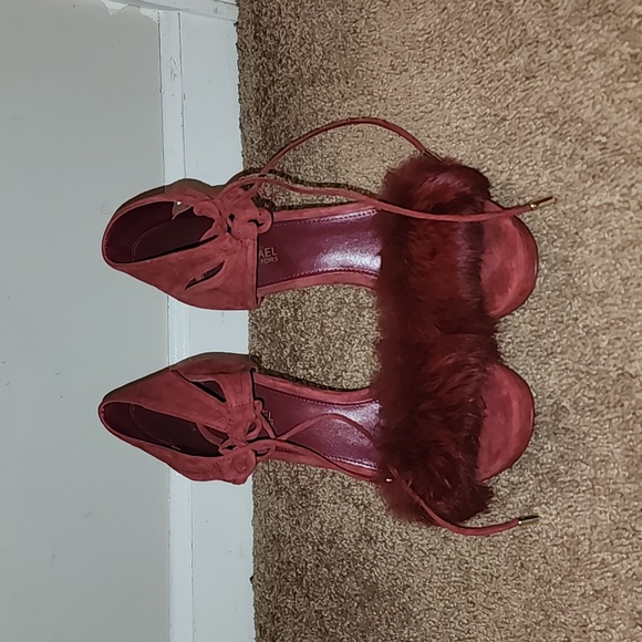 🎄🎄NWOT MICHAEL MICHAEL KORS OPEN TOE FUR HEELS - Picture 9 of 9